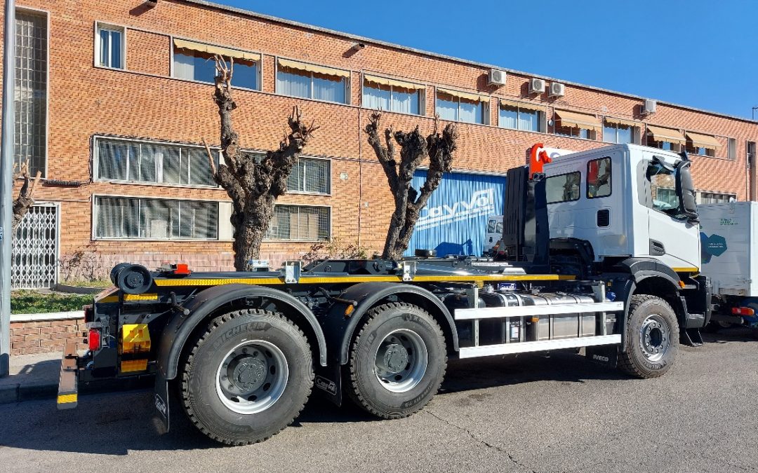 UN NUEVO MULTIVOL MV-22/62 V16 PARA EXCAVACIONES GERMAN JR.