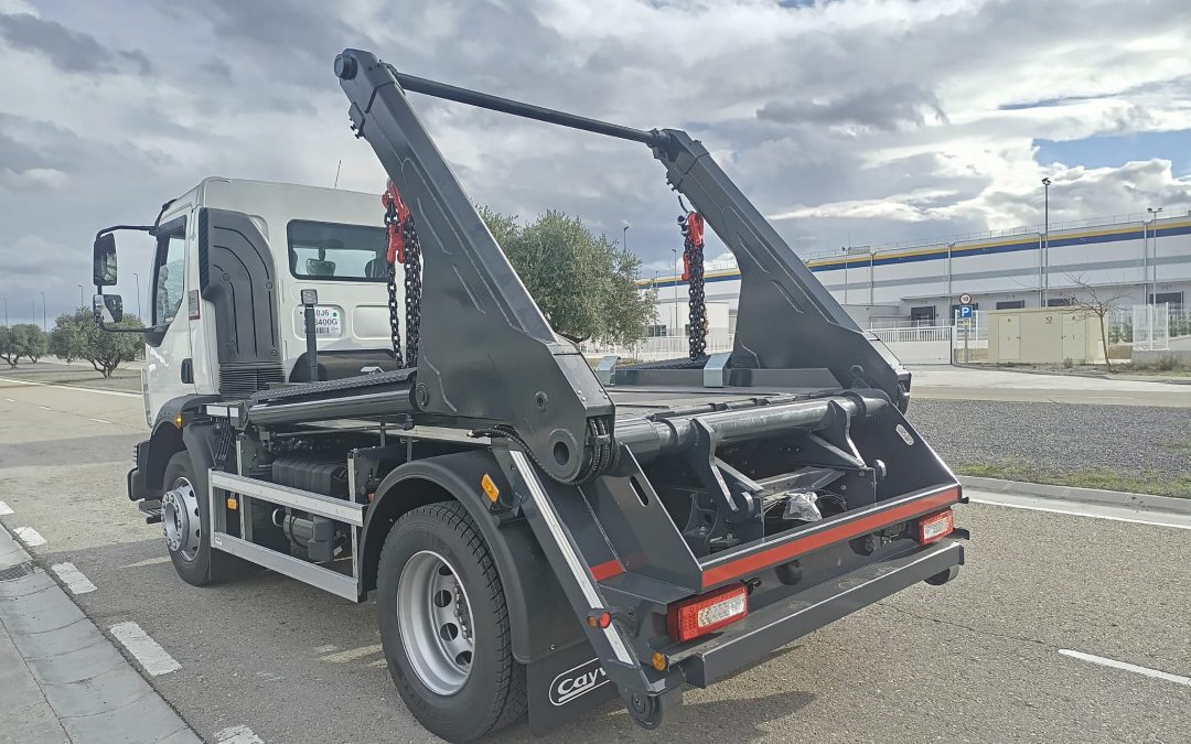 UN NUEVO MULTICONTAINER MCBT-12 PARA CONTENEDORES ANGEL